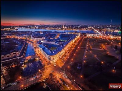 Интересный Питер - 33 способа увидеть Санкт-Петербург с высоты Недаром Санкт -Петербург – один из самых популярных российских городов для туристов, ведь  за каждым поворотом Вас поджидает нечто уникальное и потрясающее. Чтобы в
