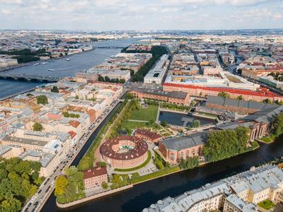 Жителям домов у Новой Голландии предложили благоустроить свои дворы и  открыть их для туристов | Туристический бизнес Санкт-Петербурга