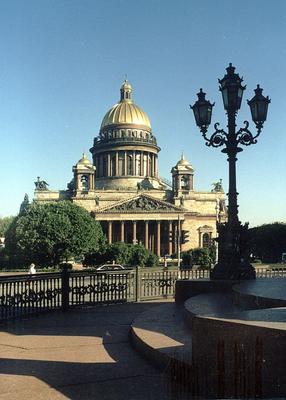 File:Биржевая площадь Ростральные колонны.JPG - Wikimedia Commons