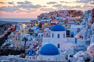 20 Amazing Things to Do in Santorini, Greece – Earth Trekkers
