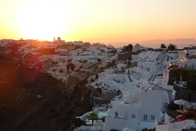 Masterchef Italia Cooks Greek Style in Santorini | GTP Headlines