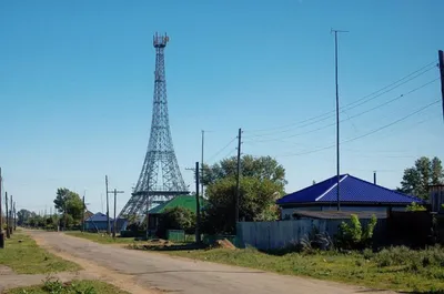 Башня в деревне Париж - описание достопримечательности Беларуси (Белоруссии)