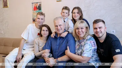 Семья юного латыша, взявшего интервью у Лукашенко, переехала в Беларусь -  29.07.2022, Sputnik Беларусь