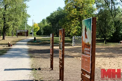 Фото: Севастопольский парк, остановка общественного транспорта, Минск,  улица Филимонова — Яндекс Карты