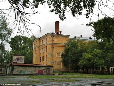 В Трёхгорном здание школы 106 закрыли на ремонт | 18.04.2023 | Трехгорный -  БезФормата