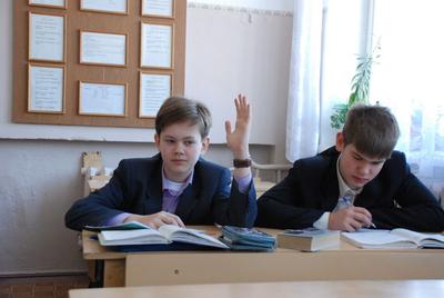 В Новосибирске родители заступились за директора школы №76 | ОБЩЕСТВО | АиФ  Новосибирск