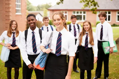 Правда ли, что ношение школьной формы повышает успеваемость учеников? -  Проверено.Медиа