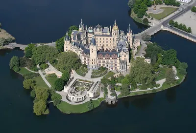 Шверинский замок - Шверин, Германия - на карте