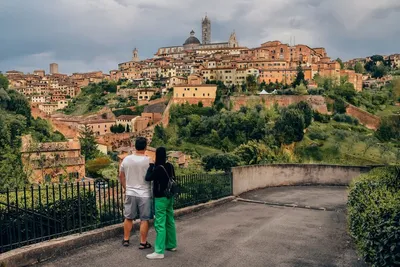 3 Amazing Tuscan Wineries to Tour When Visiting Siena, Italy | by Joe  Hessert | Medium