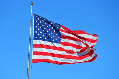 Купить настольный флаг США на разных вариантах подставок