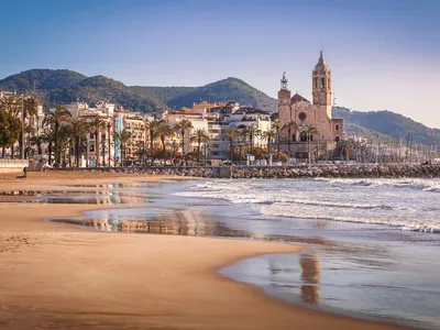 Sitges Spain Things to Do: What to Do in Sitges / Carmen Varner // Food,  Lifestyle, and Travel Writer