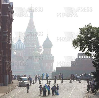В Москве второй день смог и запах гари. Повторится ли ситуация 2010 года? —  Сноб