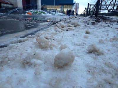 В Екатеринбурге выпал первый снег - «Уральский рабочий»