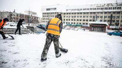 Екатеринбург засыпало снегом утром 14 марта после оттепели | Уральский  меридиан