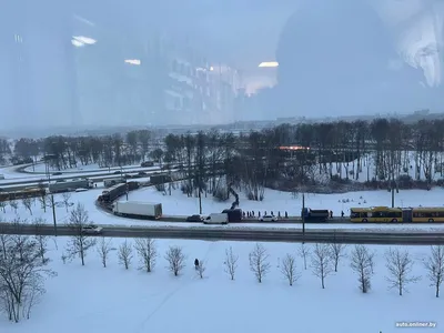 Более 1,7 тыс. дворников убирают снег в Минске 2 декабря - Минск-новости