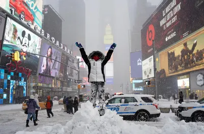 Нью-Йорк накрыл весенний снежный шторм | Разное | ERR