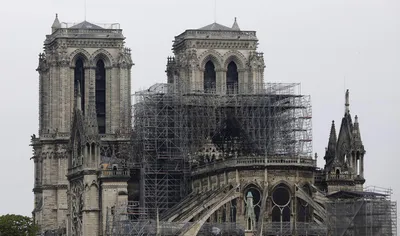 Сильнейший пожар произошел в соборе Парижской Богоматери в Париже - Толк  16.04.2019