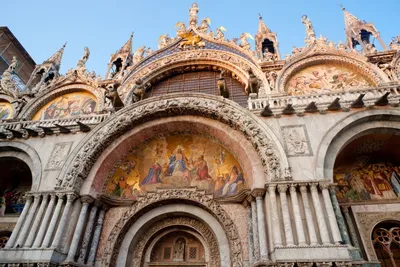 Собор Святого Марка / Собор Святого Марка главный сакральный памятник  Венеции, основанный в 9 веке Собор Святого Марка (Basilica di San Marco) Собор  Святого Марка один из величайших сакральных памятников Италии и