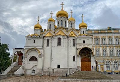 Сохранившиеся исторические объекты Московского Кремля: