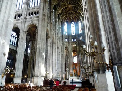 Мебель и предметы Гийома Барде для собора Нотр-Дам в Париже | myDecor