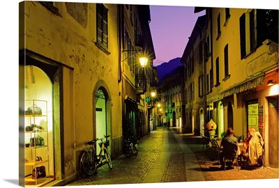 Europe, Italy, Lombardy, Sondrio. Bormio and Oga town after a winter  snowfall in evening blue hour, Stock Photo, Picture And Rights Managed  Image. Pic. VF1-2721661 | agefotostock