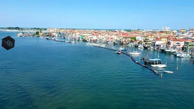 Соттомарина, итальянский город, 12 276 жителей в мегаполисе Венеция, с  видом на Венецианский залив ее Стоковое Изображение - изображение  насчитывающей солнце, побережье: 156173551