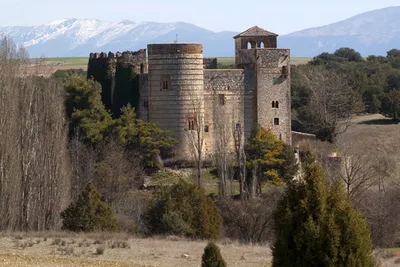 Как выглядели разрушенные замки Европы? Британские дизайнеры | Perito