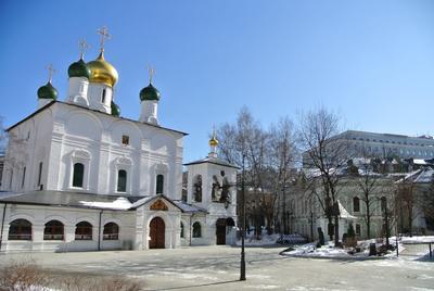 Сретенский монастырь - Москва, Россия Стоковое Фото - изображение  насчитывающей ландшафт, дезертировано: 156355278