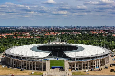 Стадион Альянц Арена, Мюнхен, Германия - Путешествуем вместе | Estadios,  Estadio de futbol, Futbol