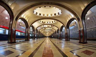 Две станции: небесные своды Московского метро | Вокруг Света
