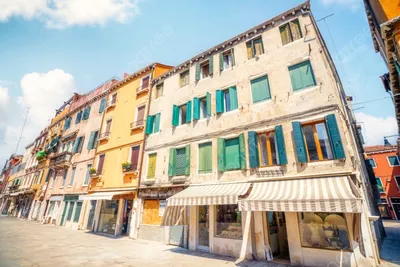 Фотообои Старая улочка в Италии на стену. Купить фотообои Старая улочка в  Италии в интернет-магазине WallArt
