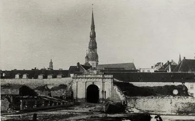 Необычная Рига - Ретро - четверг. 🧡 Вид на Старую Ригу, фото 1900 года.. # Рига #Rīga #Retro | Facebook