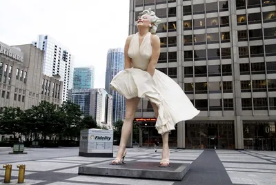 Огромный памятник Мерилин Монро в Чикаго, США - uaTraveller.com