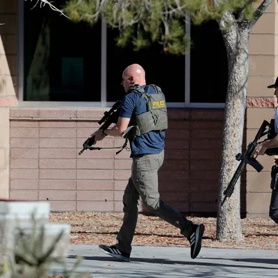 Число погибших при стрельбе в Лас-Вегасе возросло до 58 человек :: Новости  :: ТВ Центр