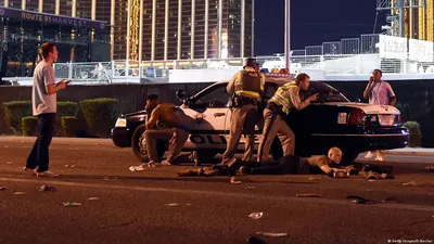 Стрельба в Лас-Вегасе: погибли 50 человек, имя стрелка — Стивен Пэддок
