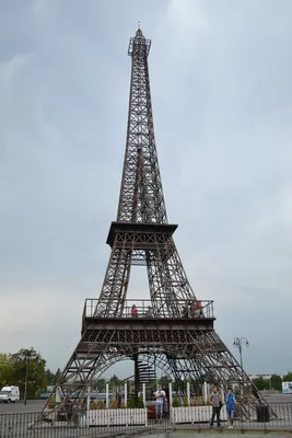 Эйфелева башня в Париже: высота, описание, строительство и история