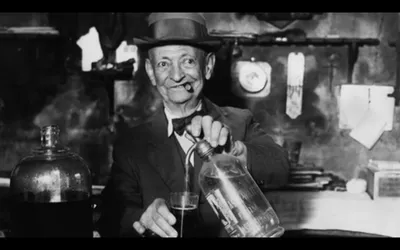Американцы в баре после отмены \"сухого закона\", 1933 год. / США :: страны  :: сухой закон :: старые фото :: алкоголь - JoyReactor