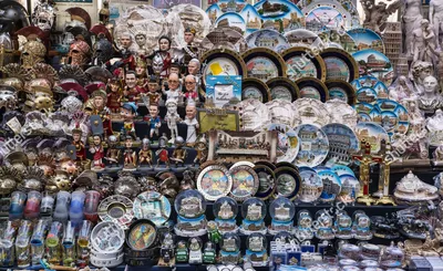 Что привезти из Италии: типичные и необычные сувениры | Соло - путешествия  | Дзен