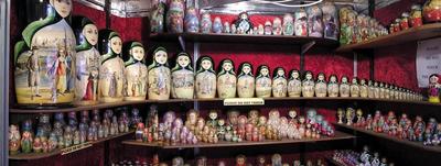Купить дорогие оригинальные сувениры и подарки с видами Москвы с быстрой  доставкой по всей России
