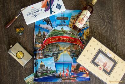 Что привезти из Санкт-Петербурга в подарок, какой сувенир купить туристу на  память из Питера