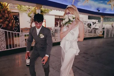 Почему все едут жениться в Вегас: от Дженнифер Лопес до Элвиса Пресли | РБК  Life