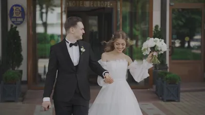 Женева» - свадебное платье с юбкой из атласа микадо и шлейфом купить в  Минске -