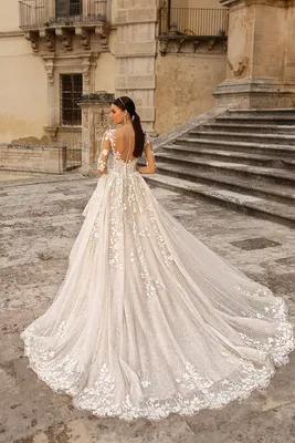 Лучшие свадебные платья 2024-2025, фото, новинки, тенденции