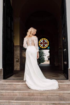 687 Me gusta, 5 comentarios - СВАДЕБНЫЕ ПЛАТЬЯ САМАРА (@ivory_samara) en  Instagram: \"♥ ♥Валентайн ♥ ♥ ⠀ Из нов… | Wedding dresses lace, Lace  wedding, Wedding dress