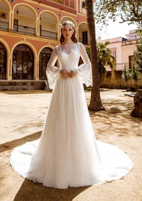 ➊Купить свадебное платье для девушки Arosa Maria Salas по лучшей цене в  Испании - DOLORESNOVIAS