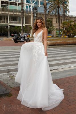 Купить свадебное платье большого размера в Москве | Интернет-магазин «Эдем»