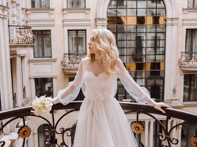 Закрытое свадебное платье с длинным рукавом и длинной юбкой в Новосибирске  | Wedding dresses hippie, Wedding dresses, Wedding dresses vintage