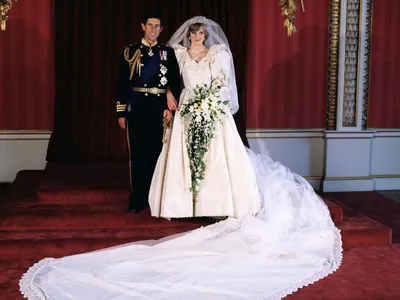 Свадебные платья Одри Хепберн | Свадебные платья знаменитостей, Свадьбы  знаменитостей, Платье на свадьбу