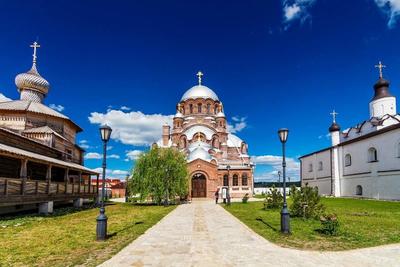 Теплоходная экскурсия в Свияжск из Казани (в обе стороны)