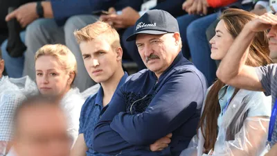 Младший сын Лукашенко рассказал о нежелании становиться президентом | Пикабу